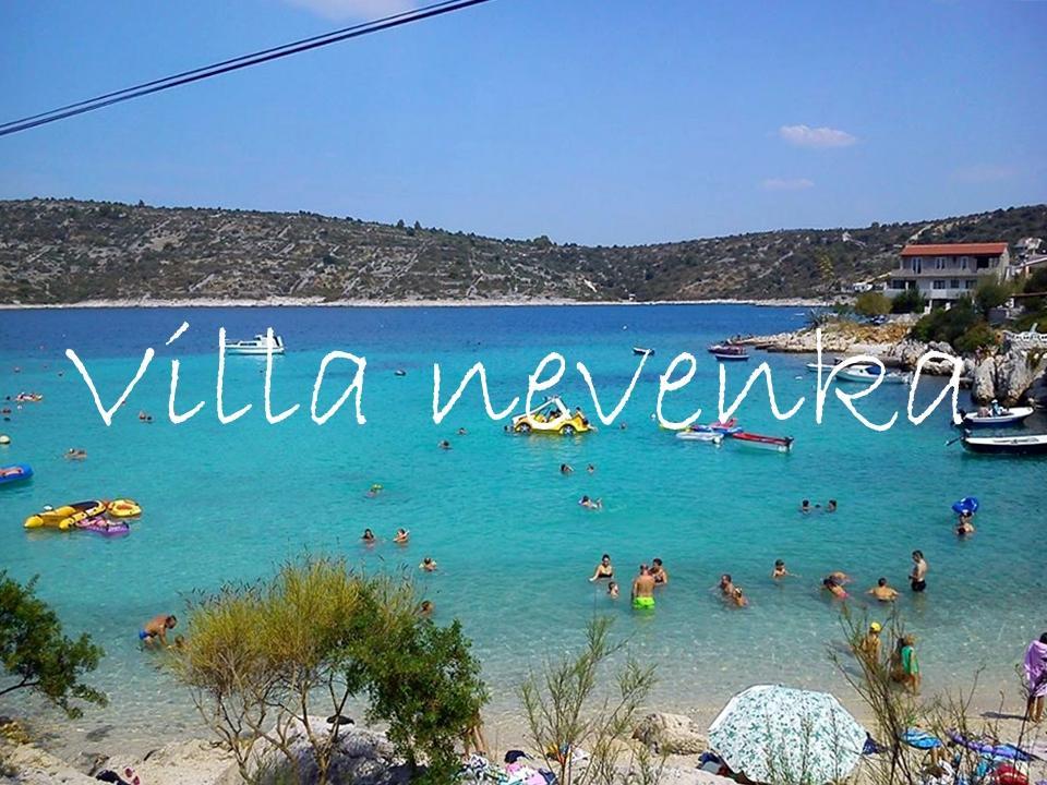 Apartments Villa Nevenka Rogoznica  Bagian luar foto
