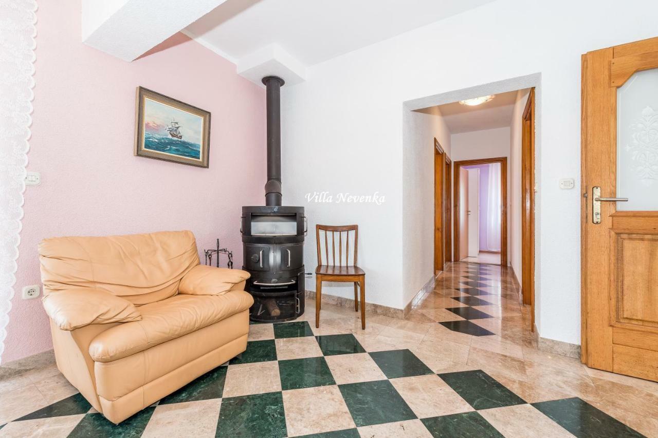Apartments Villa Nevenka Rogoznica  Bagian luar foto