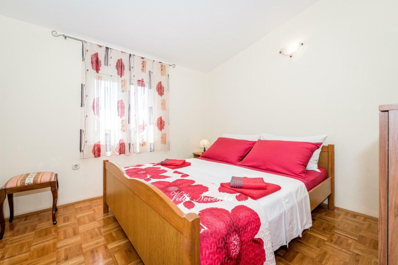 Apartments Villa Nevenka Rogoznica  Bagian luar foto
