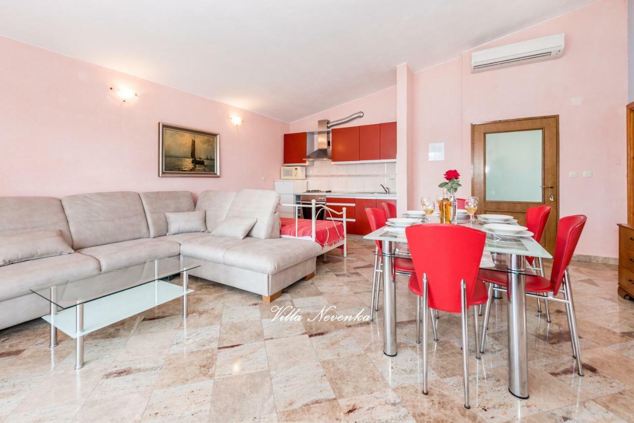 Apartments Villa Nevenka Rogoznica  Bagian luar foto