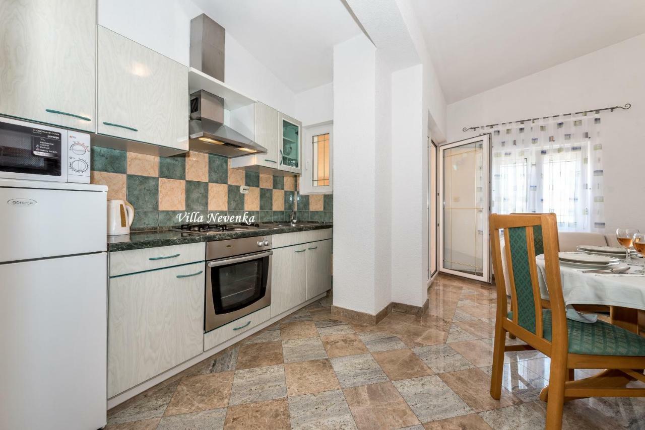 Apartments Villa Nevenka Rogoznica  Bagian luar foto