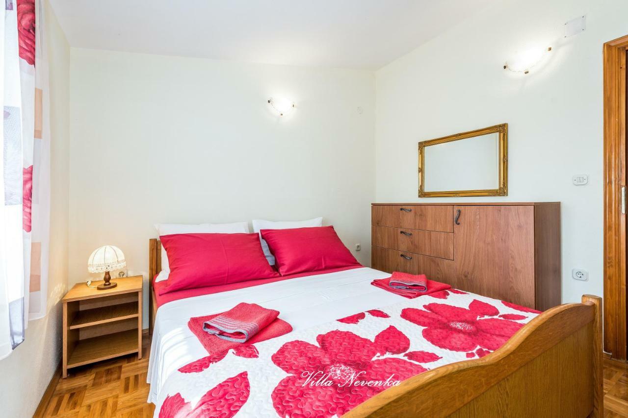 Apartments Villa Nevenka Rogoznica  Bagian luar foto