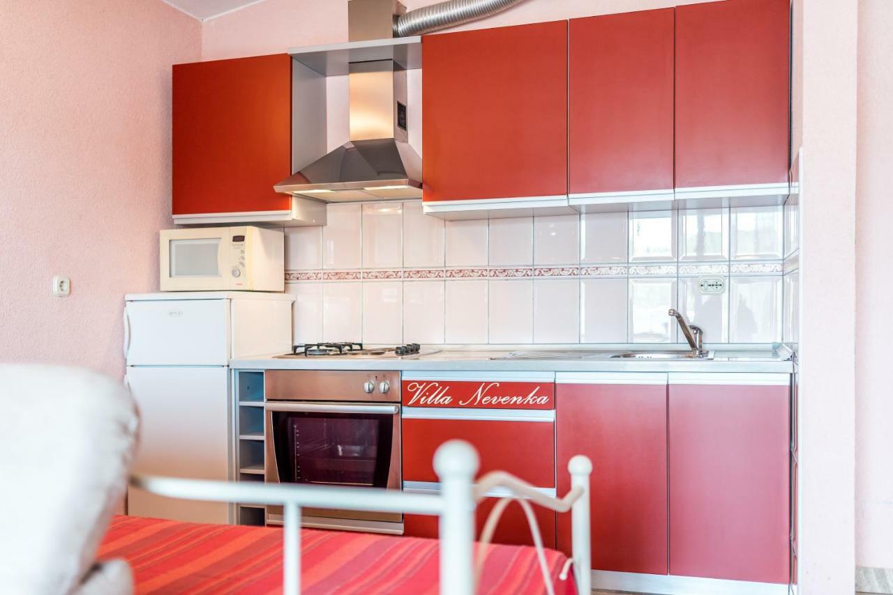 Apartments Villa Nevenka Rogoznica  Bagian luar foto